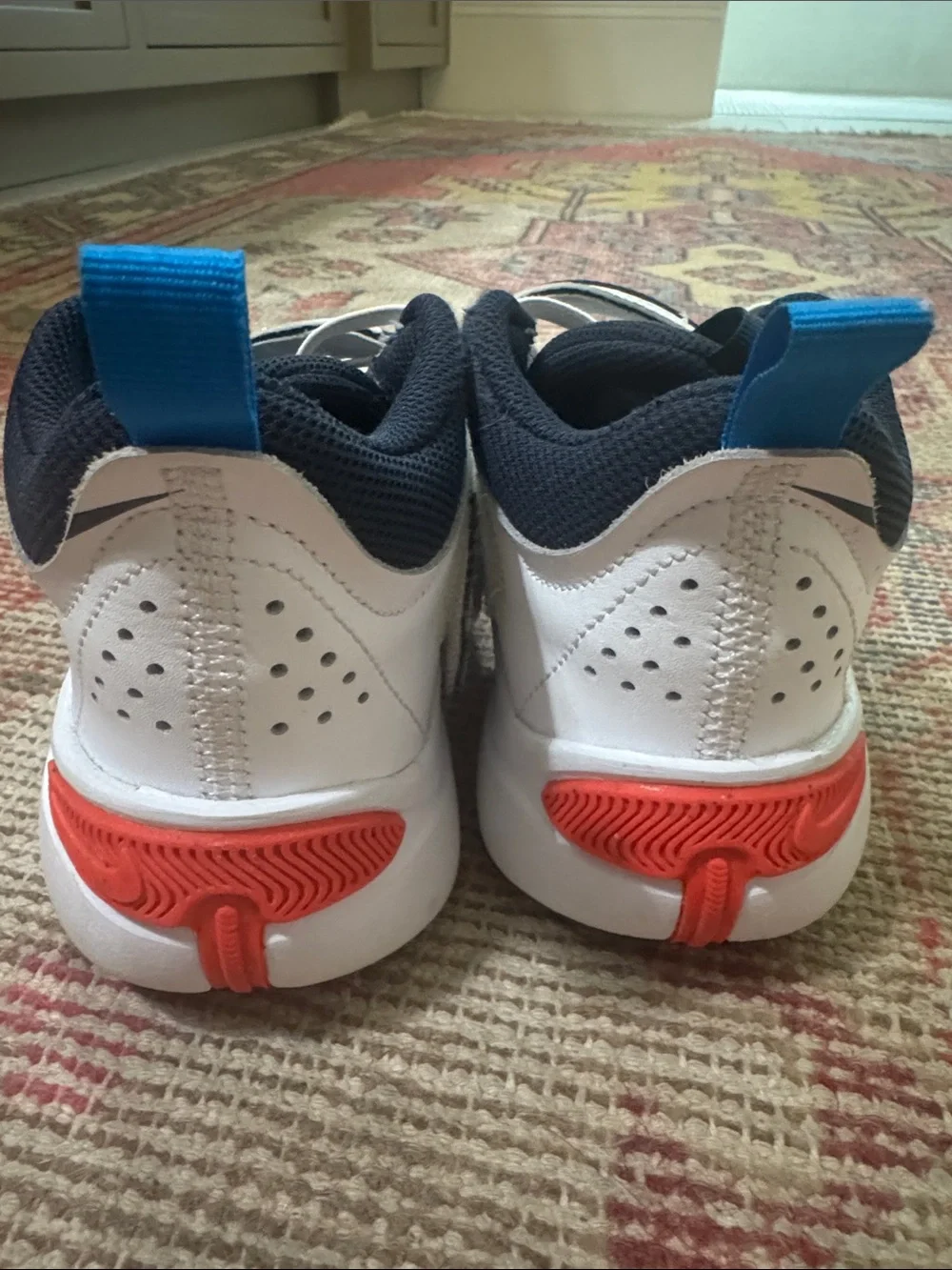Nike Kids White, Navy Slip-On basketball Sneakers